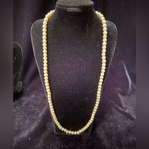 18” Natural Pearl Necklace with 14KT Clasp vintage